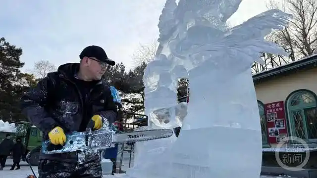 文化中国行丨冰雕师郑金男：用停不下来的刀雕刻“会消失的艺术”